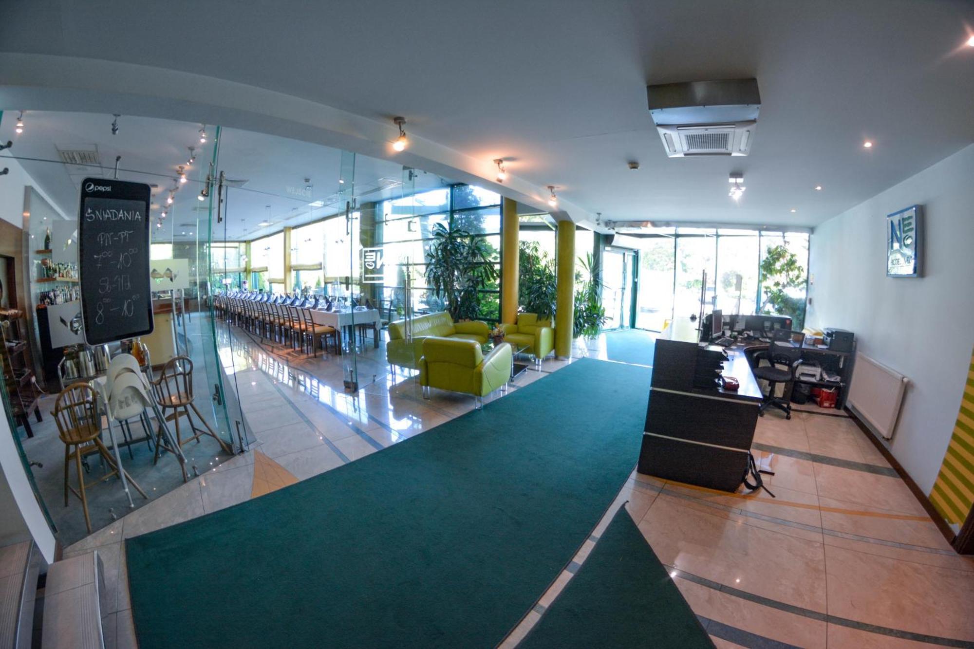 Hotel Neo Tarnowskie Góry Exterior foto